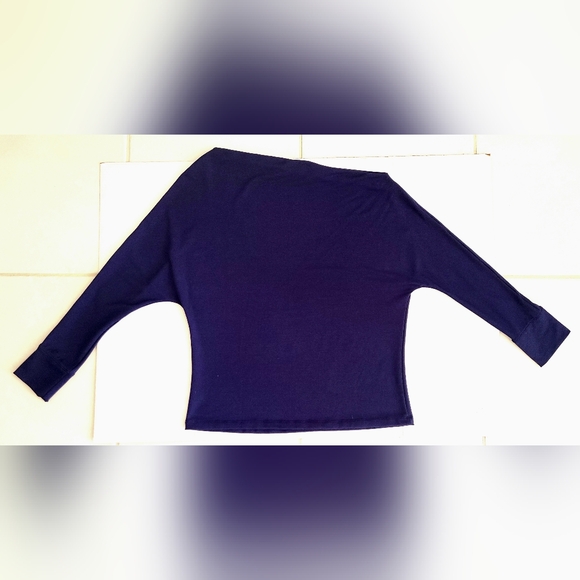 Lilly Pulitzer Off Shoulder Sheera French Terry Top in True Navy XL - Picture 7 of 11